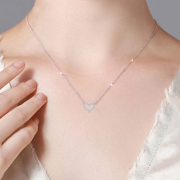 18k Diamond Heart Necklace GRA - Picture 5 of 7